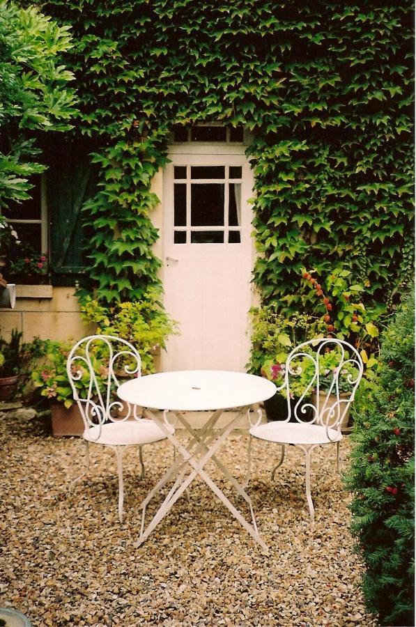 A L'Ombre Du Tilleul Apartment Giverny Ngoại thất bức ảnh