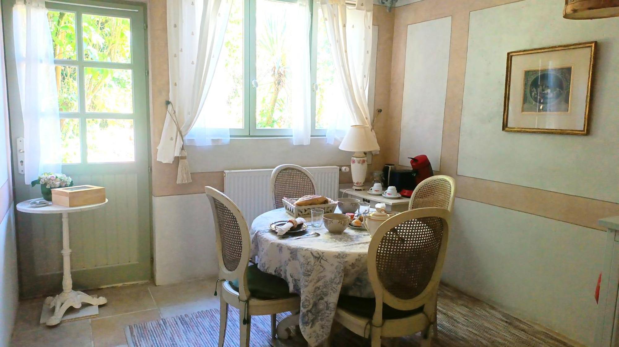 A L'Ombre Du Tilleul Apartment Giverny Ngoại thất bức ảnh